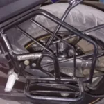 LEFT SAREE GUARD YAMAHA FZS ALL MODEL PREMIUM - Image 3