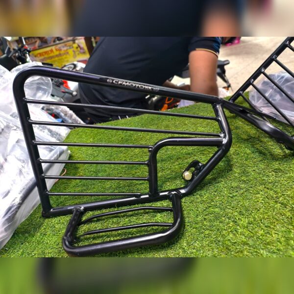 RIGHT SAREE GUARD CF MOTO NK ALL MODEL PREMIUM