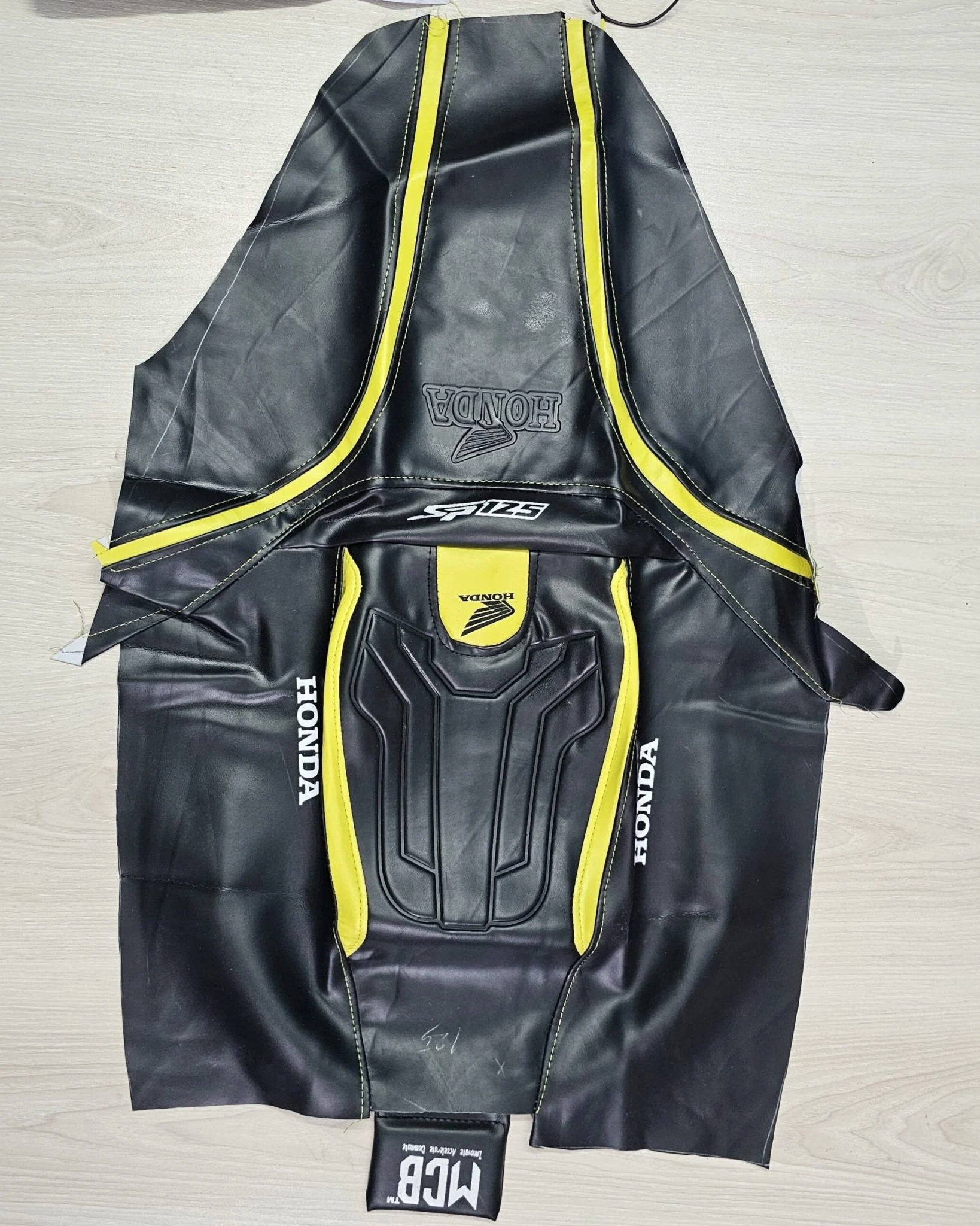 4-30-scaled-1-1657x2048 SEAT COVER HONDA SP125 PREMIUM - Image 1