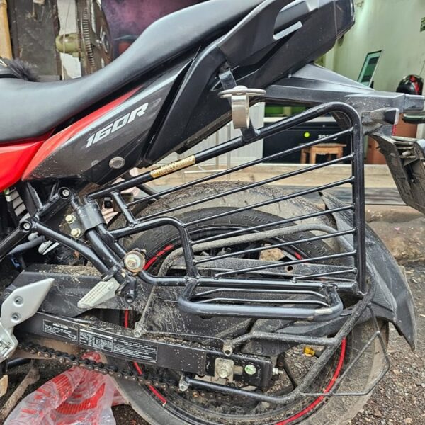 LEFT SAREE GUARD HERO THRILLER 4V PREMIUM